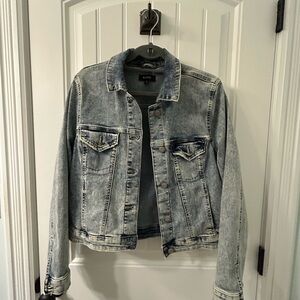R jeans Light Wash Denim Jacket